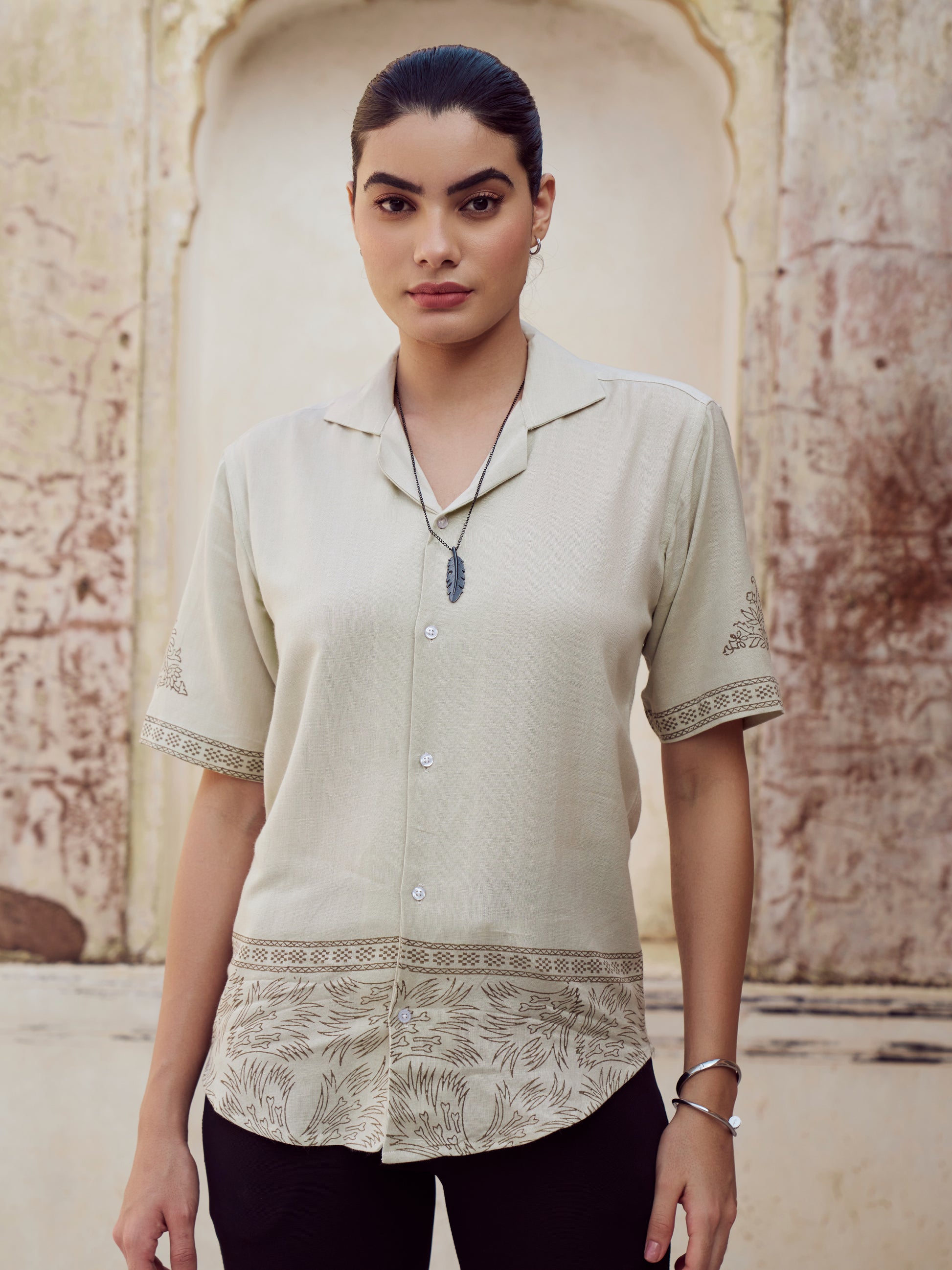 Elegance Unisex Linen Shirt - Elvire Look